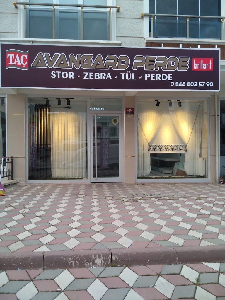 AVANGARD PERDE