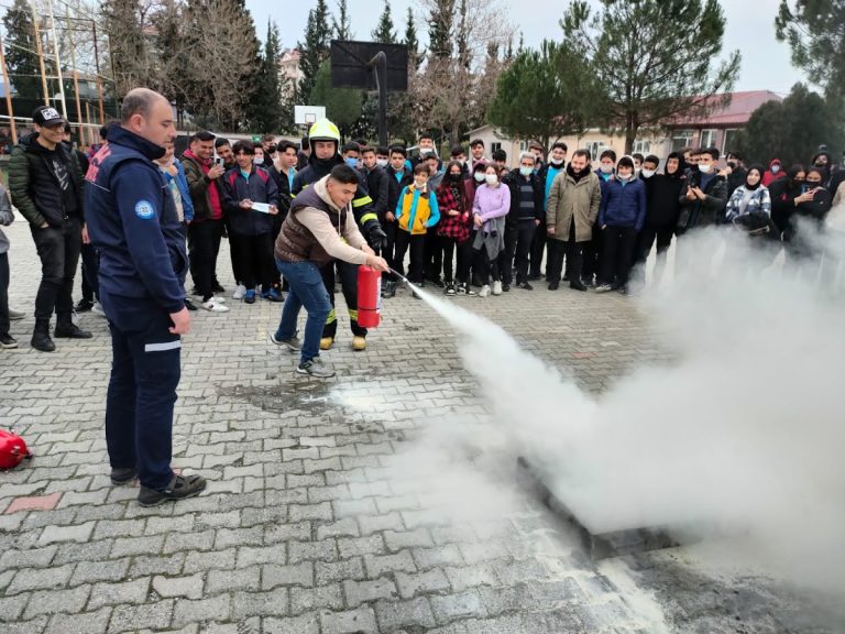 Ahmet Ateş Mesleki Ve Teknik Anadolu Lisesi