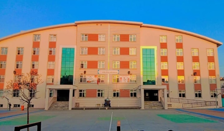 Bağlarbaşı Ortaokulu