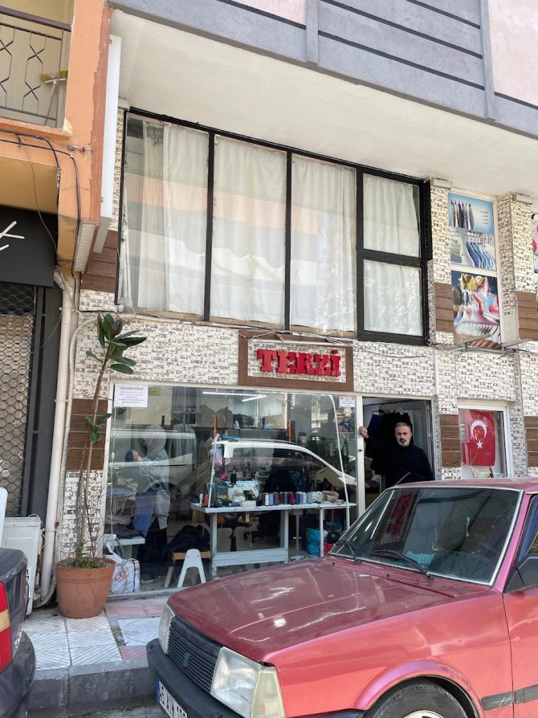 By Yıldırım Terzi & Kuru Temizleme – Çarşı Şubesi