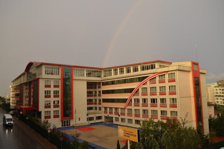 Çayırova 15 Temmuz Şehitler Fen Lisesi