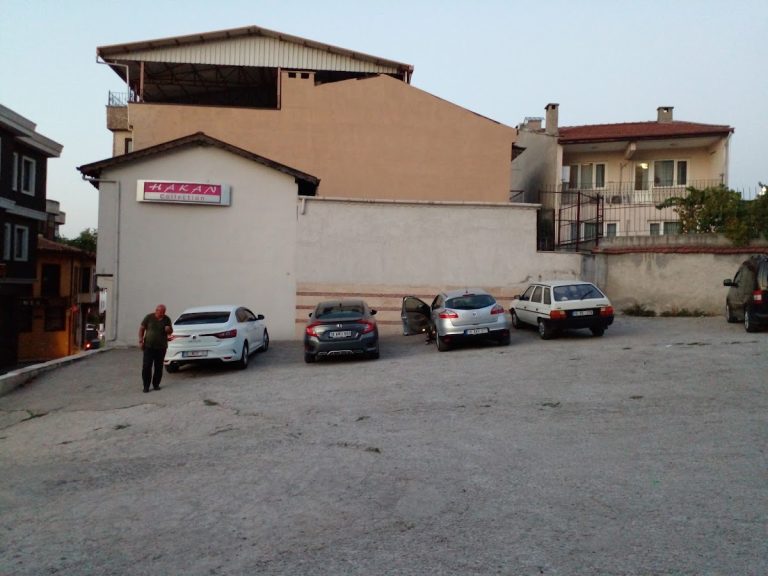 Demet Otopark