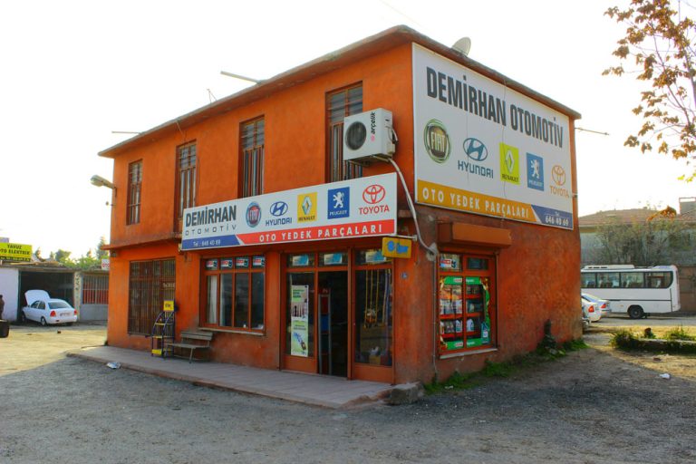 Demirhan Otomotiv – Gebze Oto Yedek Parçaları