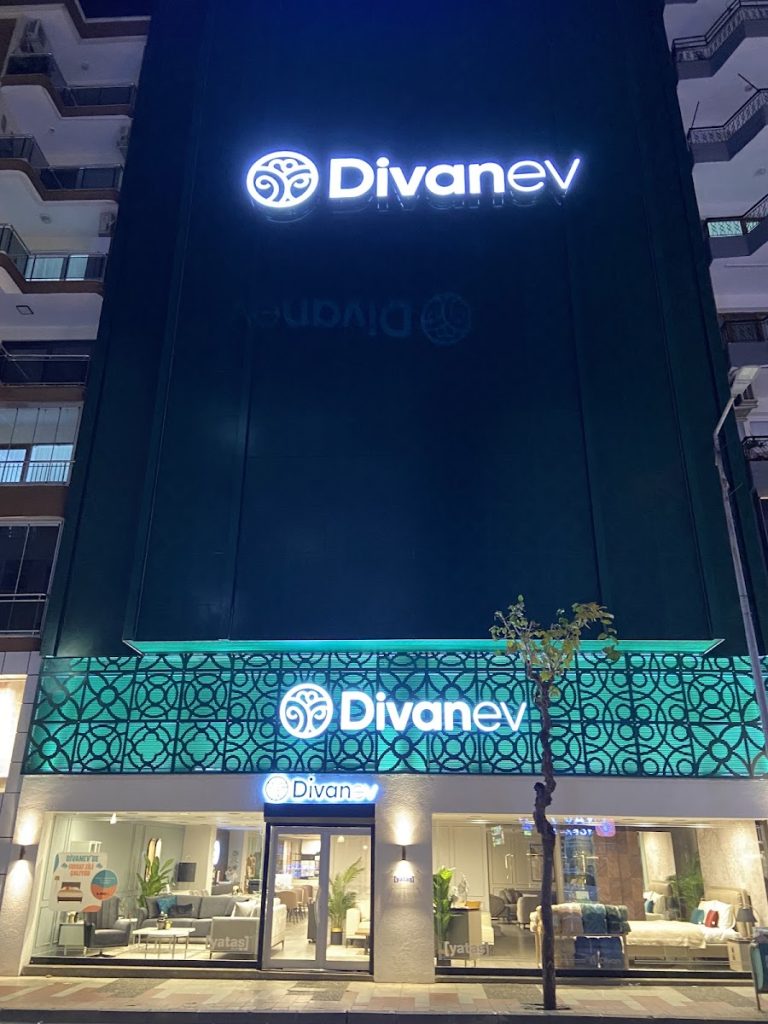Divanev | Manisa