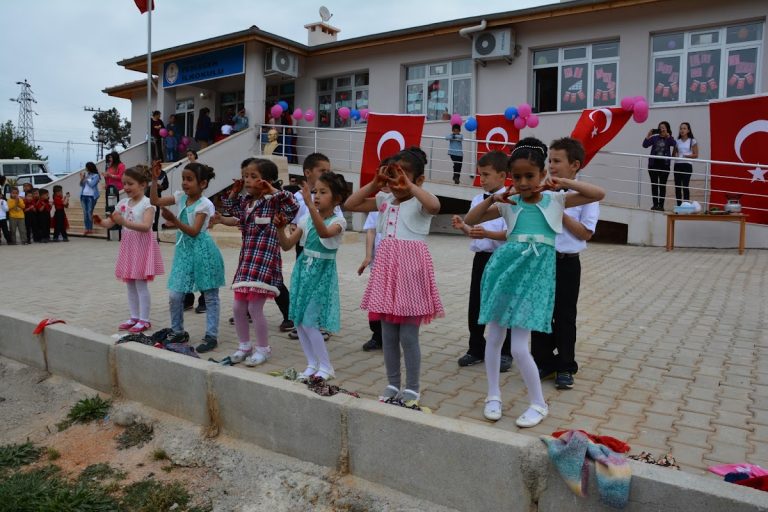 Fesleğen İlkokulu