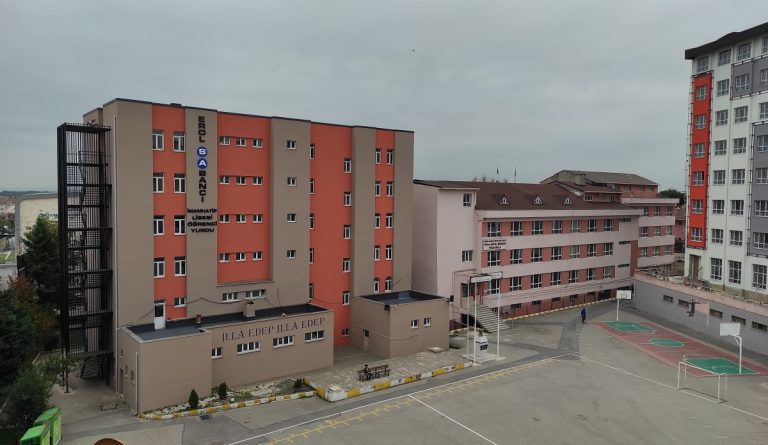 Gebze Anadolu İmam Hatip Lisesi