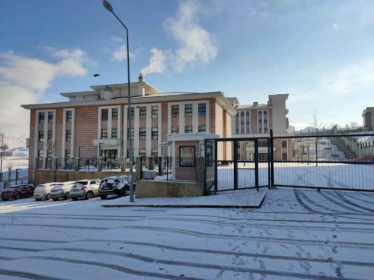 Gebze Emlak Konutları Alparslan İlkokulu