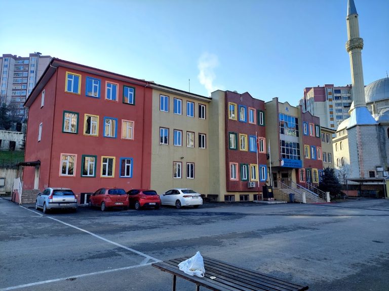 Gebze Muzaffer Altıntaş İmam Hatip Ortaokulu