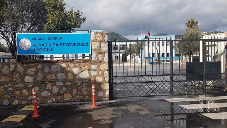 Konacık Cahit Özvezneci İlköğretim Okulu