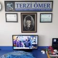 Manisa’da Terzi Ömer (Yunus Emre,Millet Çarşısın’da) logosu