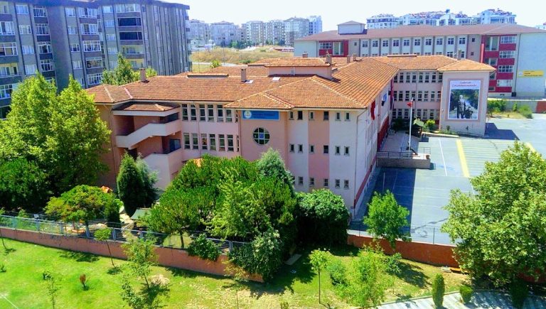 Mustafa Üstündağ Ortaokulu