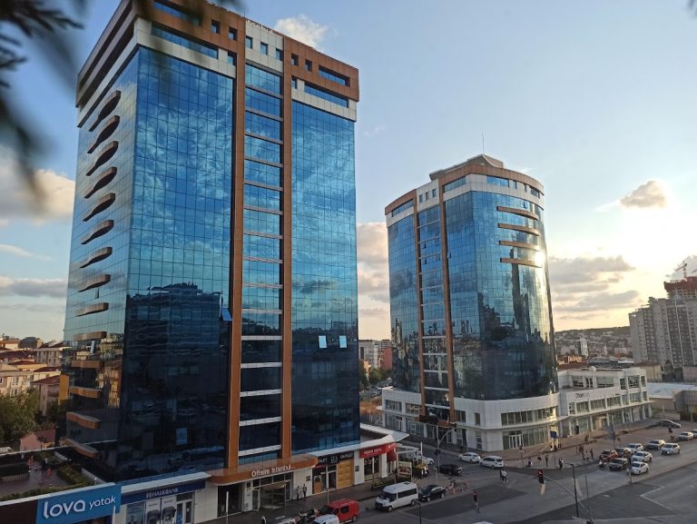 Ofisim İstanbul Oto Yıkama & Kuaför