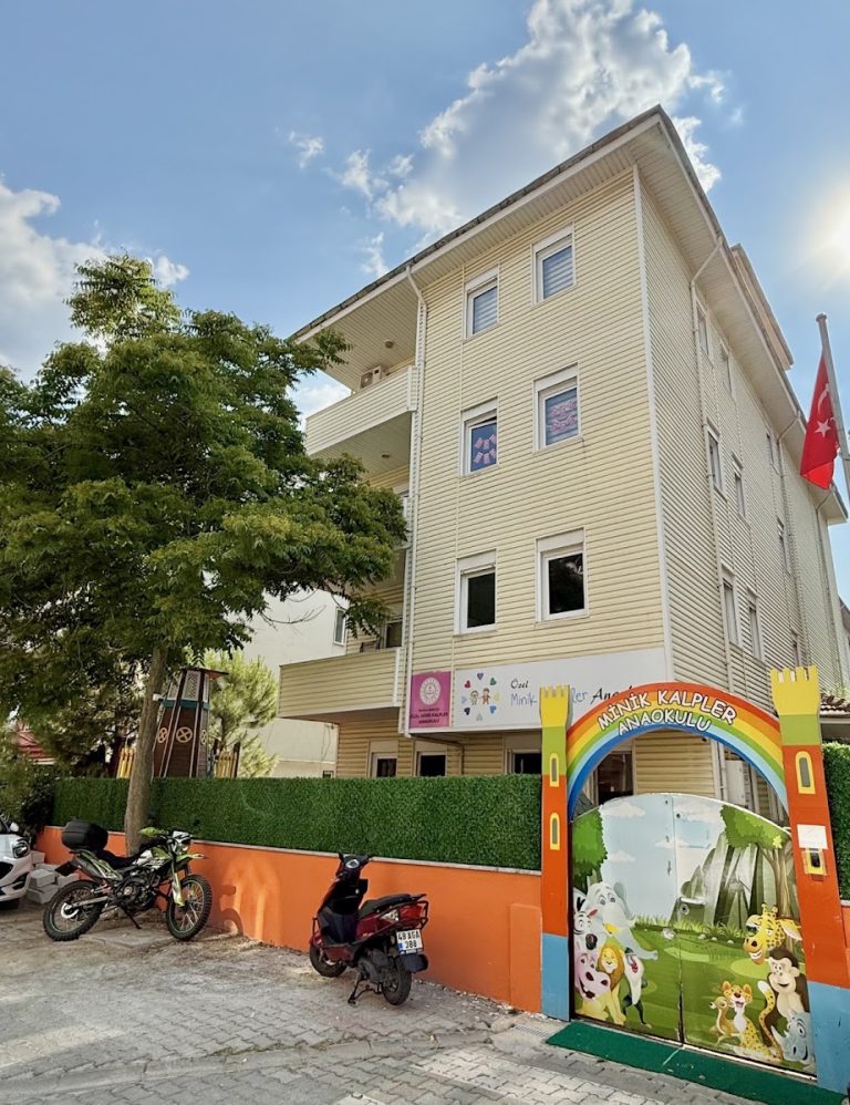 Özel Menteşe Minik Kalpler Anaokulu