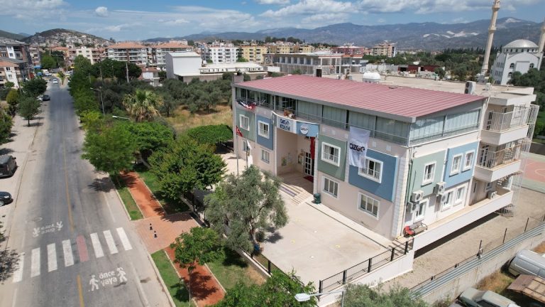Özge Koleji Anadolu Lisesi