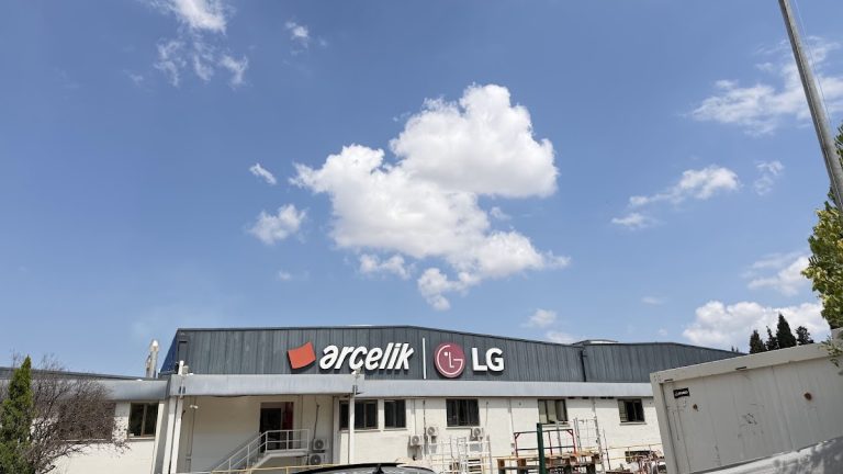 Perdefon Perde İthal Duvar Kağıdı Döşemelik Kumaş Darıca Perde Darıca Duvar Kağıdı Gebze Perde Bayramoğlu Perde Tuzla Perde