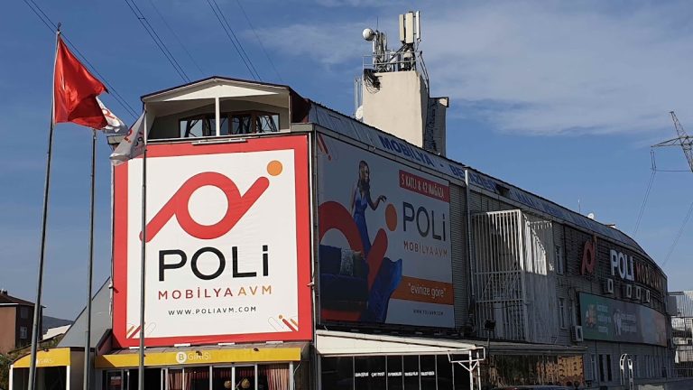 Poli Spotçular Çarşısı