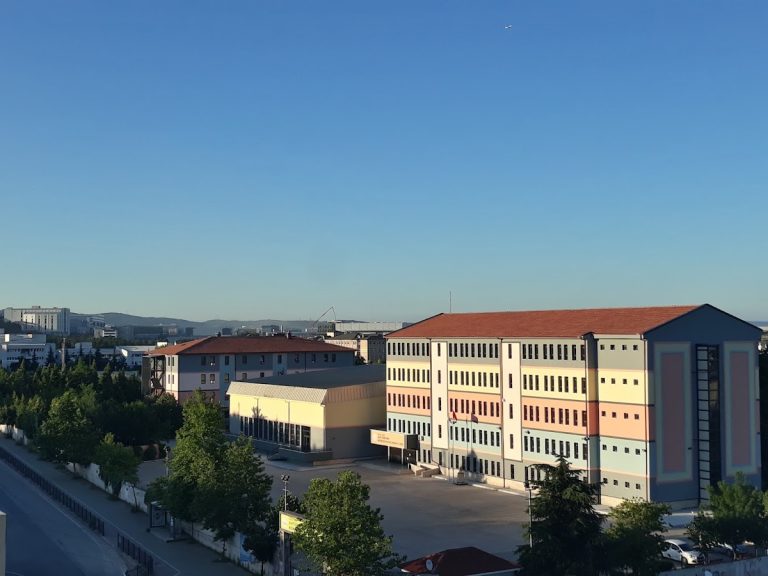 Şehit Öğretmen Necmeddin Kuyucu Anadolu Lisesi