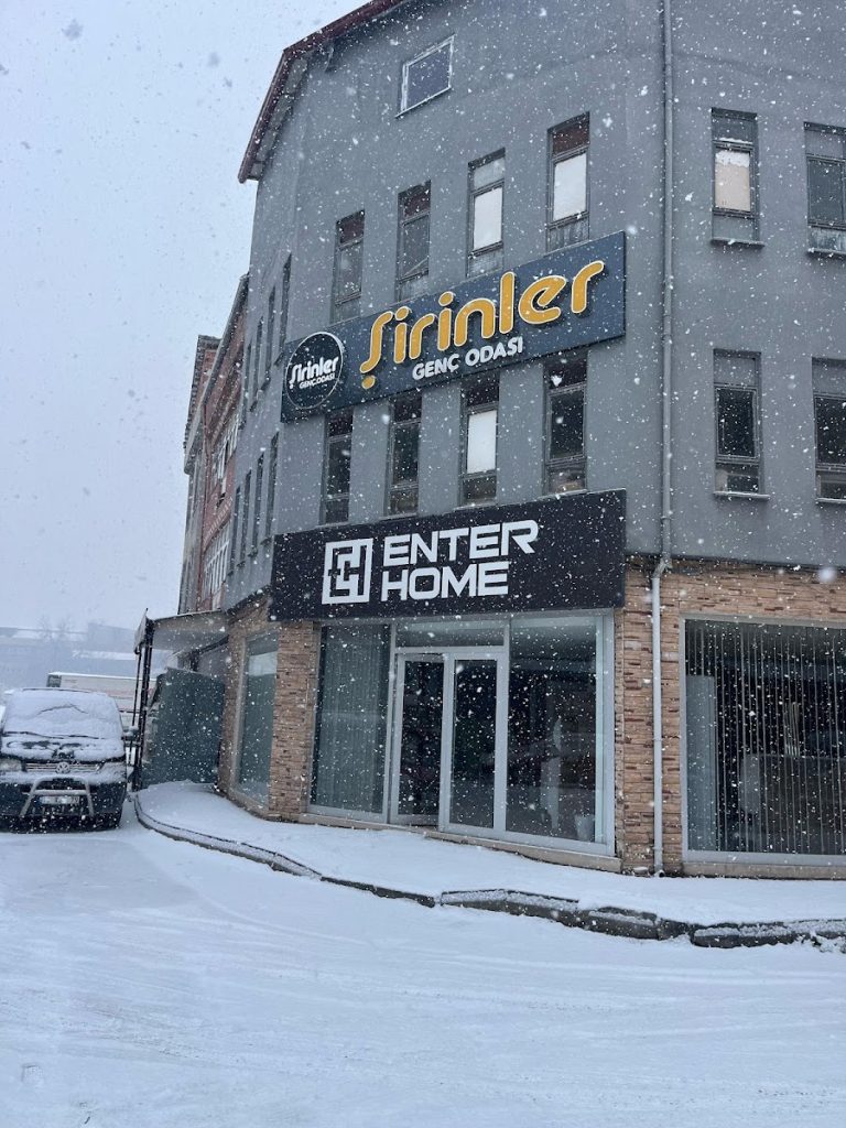 Şirinler Genç Odası