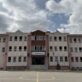Tahsin Tarhan Ortaokulu logosu